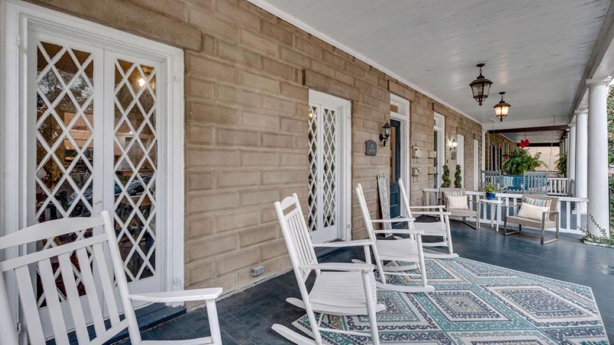 Comfortable Escape In Historic Downtown Savannah Bagian luar foto