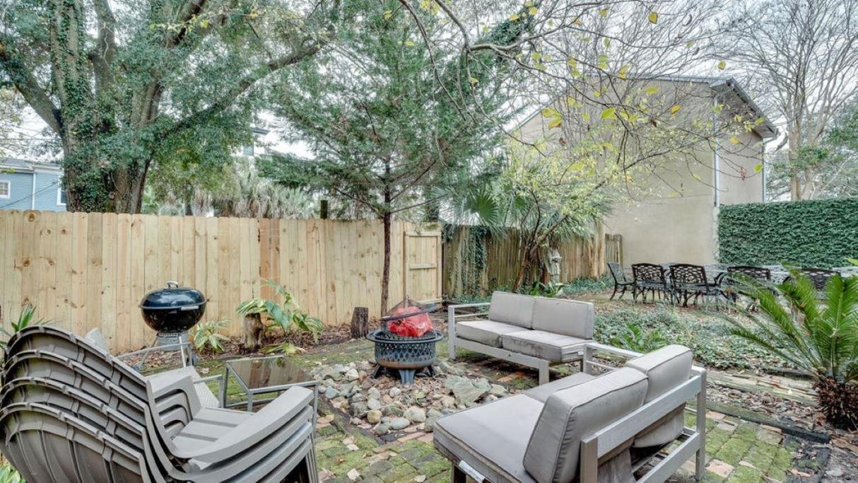 Comfortable Escape In Historic Downtown Savannah Bagian luar foto
