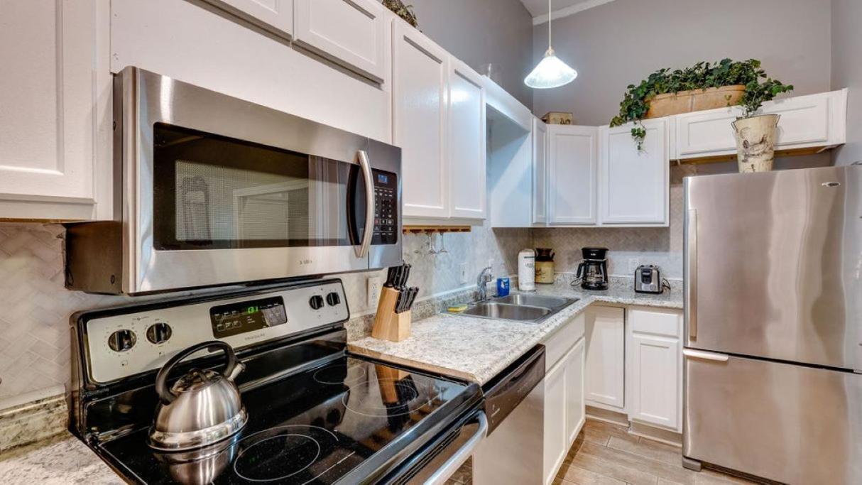 Comfortable Escape In Historic Downtown Savannah Bagian luar foto